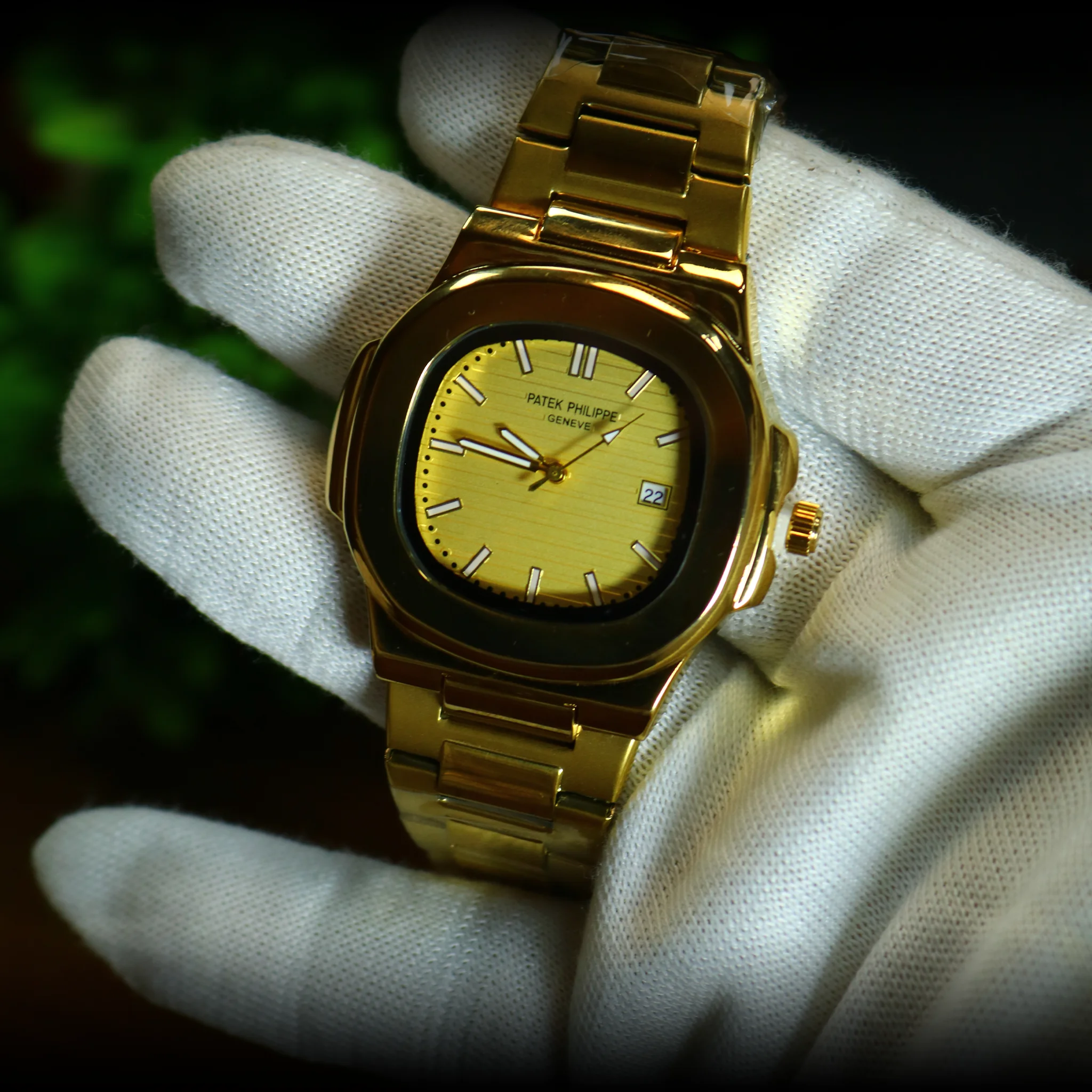 Gold sunburst dial detail
