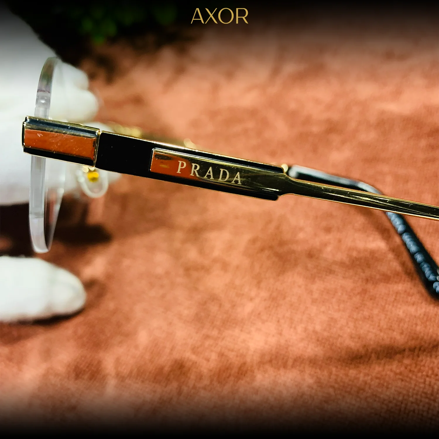Side profile of Prime Rimless lightweight gold metal construction