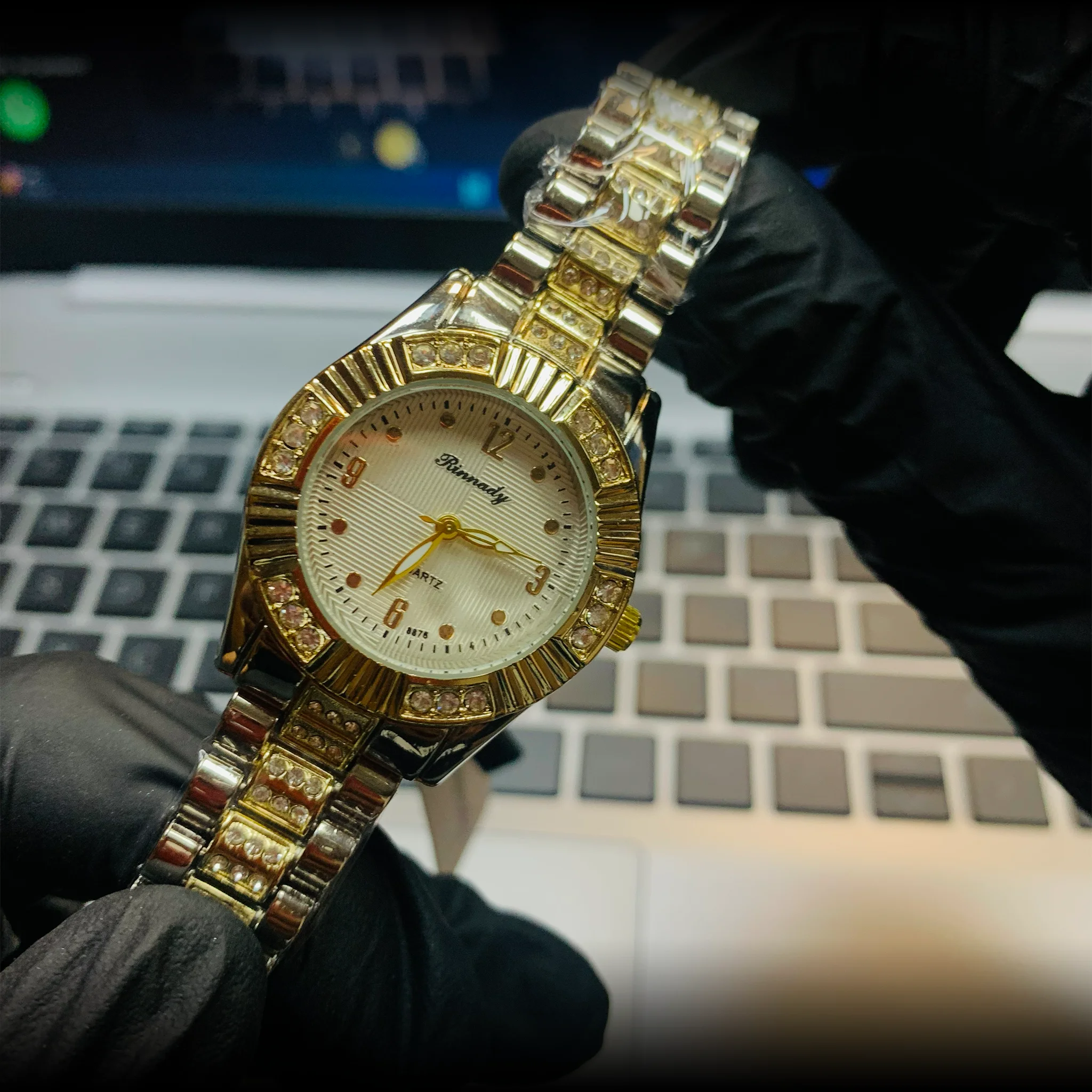 Elegant Bracelet with Deployment Clasp